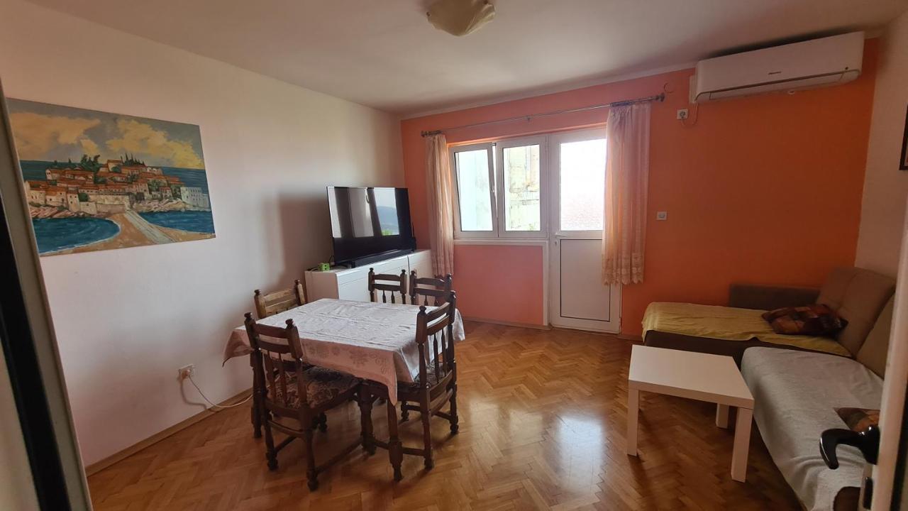 Apartments Vukovic Sveti Stefan Eksteriør billede