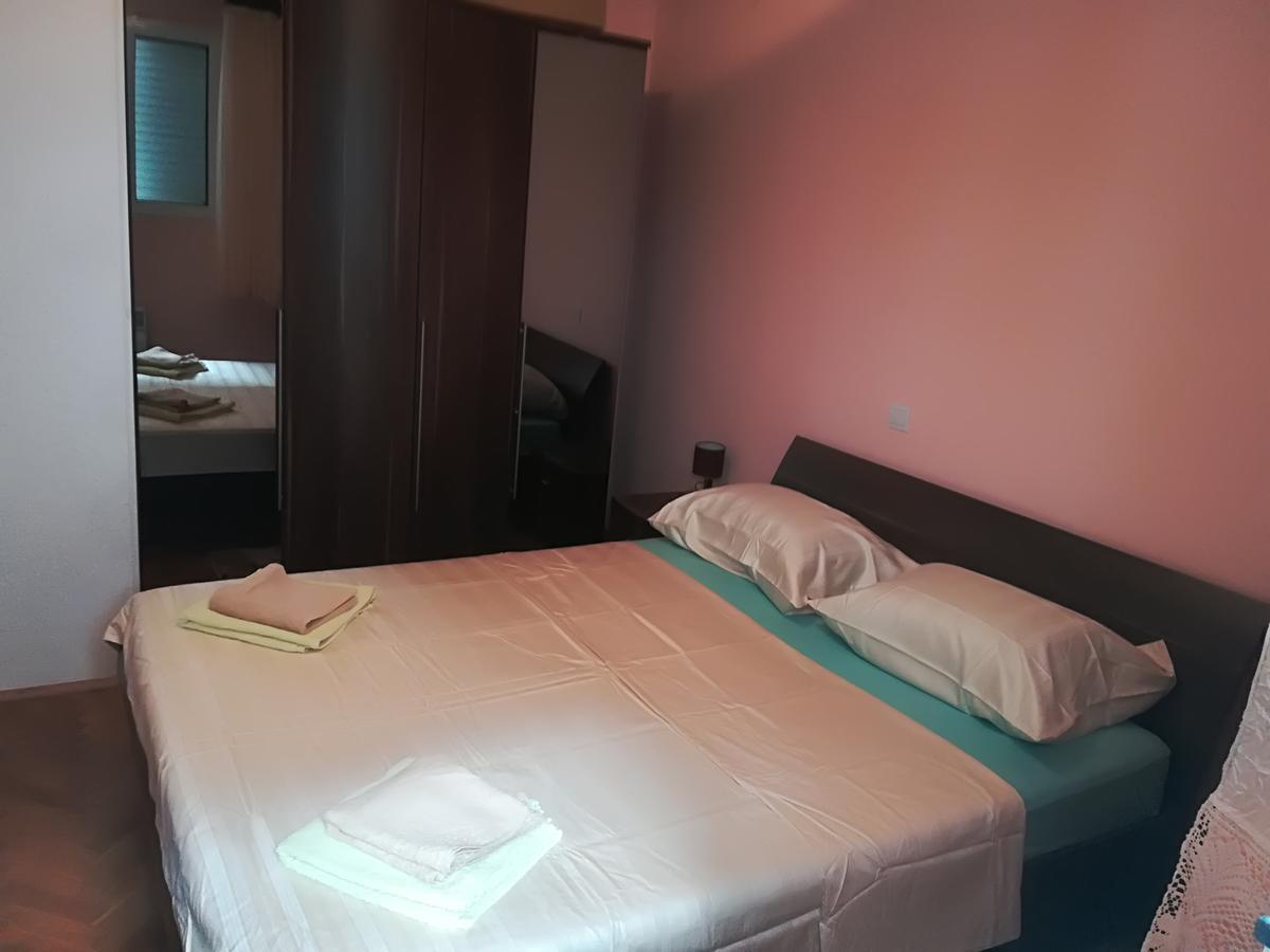 Apartments Vukovic Sveti Stefan Eksteriør billede